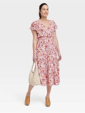 Knox Rose Floral V-Neck Midi Dress in White and Pink Cottagecore Boho Medium